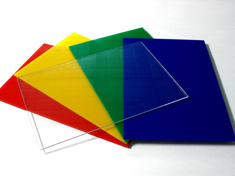 Plastic board